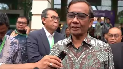 Sindir Kemenkeu soal Transaksi Rp300 T yang Tak Digubris, Mahfud MD: Sibuk Luar Biasa!