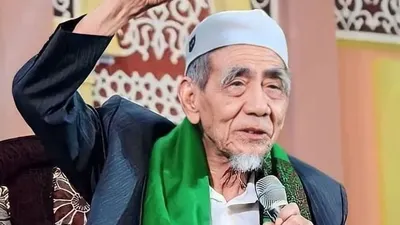 Mbah Moen Sebut  3 Golongan Manusia Ini Dapat Membahayakan Dunia 