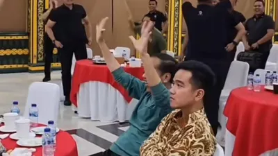 Momen Jokowi Nonton Final Sea Games 2023 Indonesia VS Thailand, Reaksi Gibran Disorot