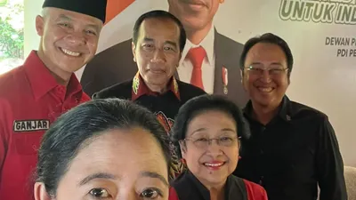 Netizen Kena Prank! Usai PDIP Sah Gandeng Ganjar Pranowo di Pilpres 2024, Malah Sentil Puan Maharani, Ada Apa?