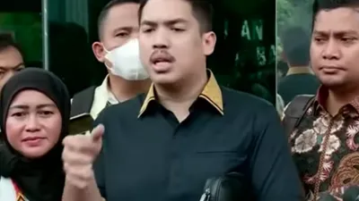 Pengacara terdakwa Dody Prawiranegara dan Linda Pudjiastuti, Adriel Purba menginginkan hukuman mati bagi Teddy Minahasa.