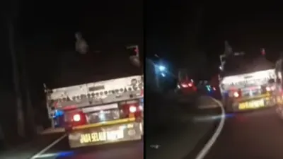 Potret Pocong di atas Truk