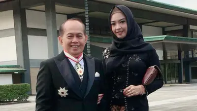 Ingrid Kansil dan Suami