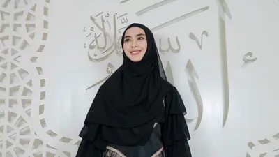  Oki Setiana Dewi