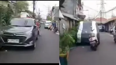 Parkir Liar di Jalan Pisangan Baru III Jaktim
