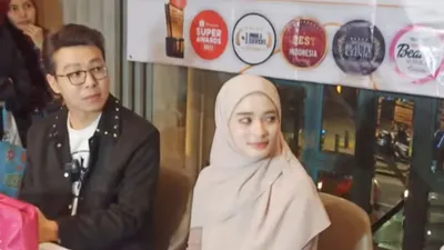 Inara Rusli Akhirnya Putuskan Lepas Cadar: Bismillah untuk Menghidupi Anak-anak Saya