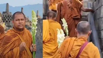 32 Biksu Telah Tiba di Candi Borobudur untuk Perayaan Waisak