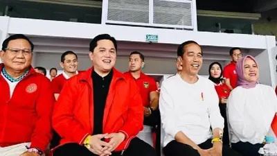 Erick Thohir dan Jokowi Saat Nobar Timnas Indonesia VS Argentina