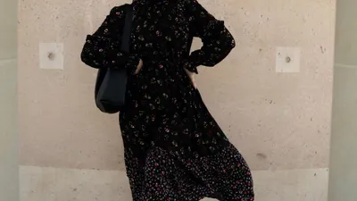 Anna Octarina; Ilustrasi Outer Untuk OOTD Inner Dress Hitam dengan Hijab