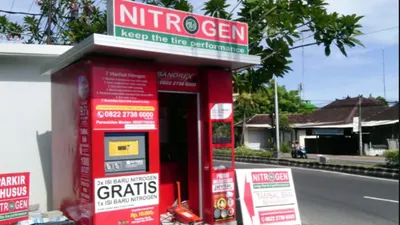 Illustrasi. Isi Angin Ban Kendaraan dengan Nitrogen