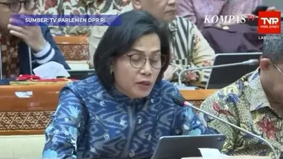 Menkeu,  Sri Mulyani di rapat DPR RI
