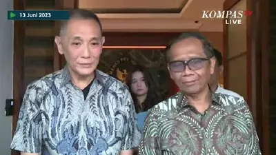 Jusuf Hamka dan Mahfud MD