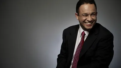 Potret foto Anies Baswedan yang Disemprit Bawaslu