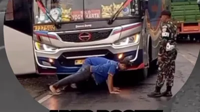 Viral Video TNI Berhentikan Bus di Madiun