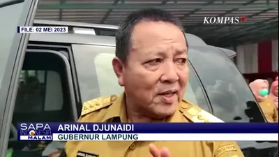 MANTAP! Bukan Naik Mobil, Gubernur Lampung Tinjau Jalan dengan Helikopter!