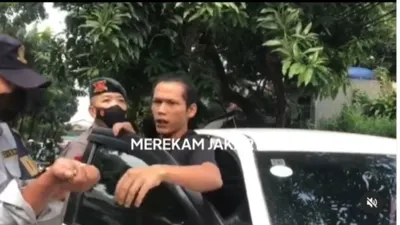 Pengendara Mobil Gigit Anggota Dishub Karena Kesal Ditindak Akibat Parkir Liar