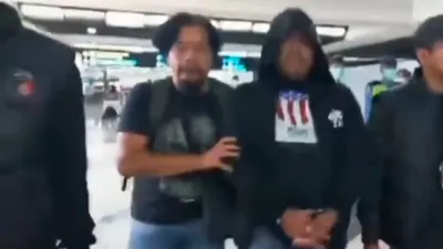 Tertunduk Diam, Begini Tampang Debt Collector yang Bentak Polisi Usai Ditangkap di Maluku, Warganet: Mantap!