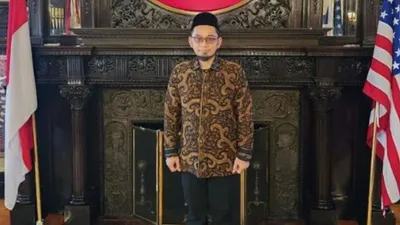 Wajib Tahu! Tidak Ada Ruginya Banyak Berdoa, Ustaz Adi Hidayat Jelaskan Hal Ini