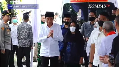 Presiden Jokowi hadir di rumah duka istri Moeldoko yang meninggal dunia hari ini