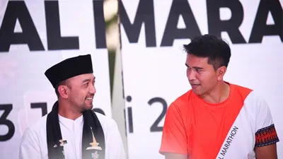 Plh Kepala Dinas Pemuda dan Olahraga Provinsi DKI Jakarta Hendra Eka Permana (kiri) dan Corporate Secretary Bank BTN Ramon Armando (kanan)