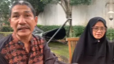 Ayah dan Ibu Syakir Daulay, Hasan Daulay bersama Nazariah