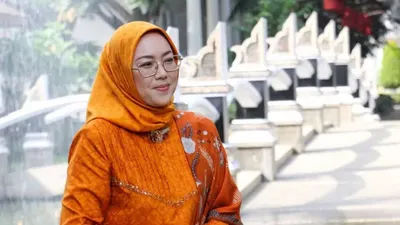 Anne Ratna Mustika