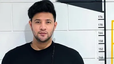 Ammar Zoni menjalani pemeriksaan terkait kasus narkoba jenis sabu yang menjeratnya.