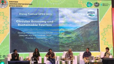 Diskusi dengan tema Penerapan Sirkular Ekonomi pada Kegiatan Bisnis Pariwisata di Indonesia dalam Pengelolaan Sampah yang Bertanggung Jawab