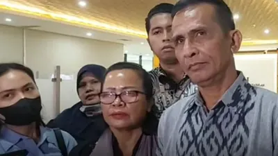 Samuel Hutabarat, sosok ayah dari Yosua menegaskan tak ingin disebut puas terkait dengan vonis Ferdy Sambo CS, bijak berikan penjelasan ini.