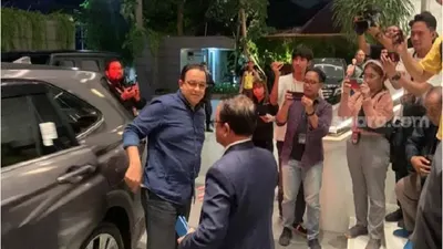 Sama-sama berasal dari Partai Nasdem, kasus dugaan korupsi Johnny G Plate menjadi perhatian bagi Anies Baswedan.
