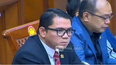 Panas Hadapi Persoalan Rp 349 T, Arteria Dahlan Anggap Komite TPPU Sebagai Lelucon