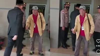 Potret  Ketua DPRD Luwu Timur, Sulawesi Selatan Tolak Salaman dengan Warga