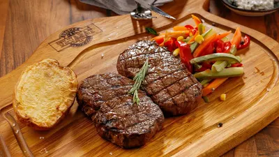 DIJAMIN MANTUL! Resep Steak Daging Sapi Simpel Ala Resto, Cocok Untuk Ide Memasak Pada  Idul Adha 2023