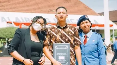 Trisha Eungelica Hadiri Kelulusan Anak Ferdy Sambo Tribrata Sambo yang Lulus Catar 2023, Warganet: Selamat