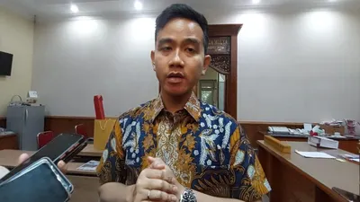 Gibran Rakabuming trending lantaran mengganti header akun Twitter-nya dengan tangkapan layar berisi cuitan yang menghinanya.