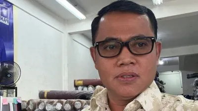 Haji Faisal yang merupakan ayah dari Fadly menyampaikan beberapa hal soal Rebecca Klopper terkait dugaan video asusila.