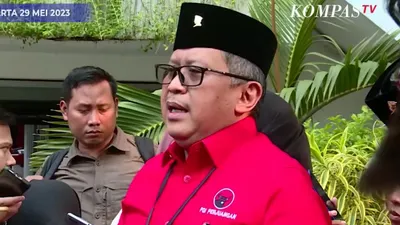 Sekretaris Jenderal (Sekjen) PDI Perjuangan, Hasto Kristiyanto menanggapi pernyataan Dennyn Indrayana terkait pemilu yang akan diselenggarakan tahun 2024.