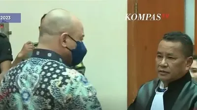 Teddy Minahasa Bersama Kuasa Hukumnya Hotman Paris