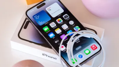 Ilustrasi. Dengan membeli iPhone dari iBox, Anda dapat yakin bahwa IMEI Anda aman dan tidak akan digunakan oleh orang yang tidak bertanggung jawab.