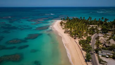 Ilustrasi. Pulau Lombok terletak di sebelah timur Bali dan memiliki sejumlah pulau kecil yang dikenal dengan nama 'Gili'.