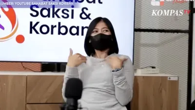 Netizen dibuat salfok dengan salah satu anggota LPSK dengan julukan dijuluki Mbak Cantik LPSK selama persidangan Richard Eliezer.