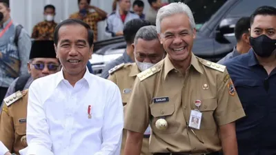 Kedekatan antara Jokowi dan Ganjar Pranowo menjadi sorotan publik usai batalnya pertandingan FIFA U23 yang diadakan di Indonesia.