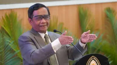  Menteri Koordinator Bidang Politik Hukum dan Keamanan (Menko Polhukam) Mahfud MD 