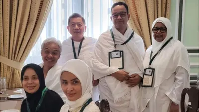 Momen Anies Baswedan-Ganjar Berfoto Bersama saat Ibadah Haji, Netizen Gaduh Soal Siapa Pantas Jadi Cawapres