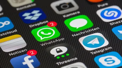 Ilustrasi Aplikasi WhatsApp