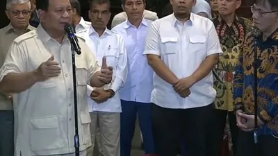 Terdeteksi pendekatan yang dilakukan oleh pihak PDIP kepada Prabowo Subianto menjelang Pilpres 2024.