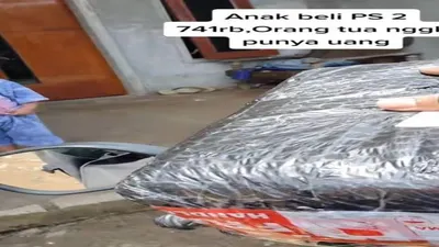 Viral Seorang Anak Membeli PS 2 Ratusan Ribu, Diduga Karena Tak Sengaja Memencet Online Shop