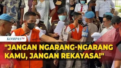 AKBP Achiruddin Hasibuan saat rekonstruksi berlangsung terlihat emosi dan banyak memberikan protes.