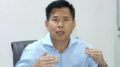 Ketua RT 011/RW 03 Kelurahan Pluit, Riang Prasetya harus bertindak tegas dengan memilih jalur hukum dan menunjuk kuasa hukum.