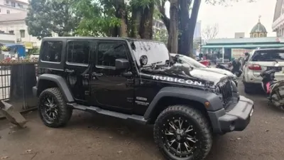 Bukan Cuma Pejabat Pajak yang Punya, Hakim PN Medan Terciduk Bawa Mobil Rubicon, Mau Saingan sama Rafael Alun?